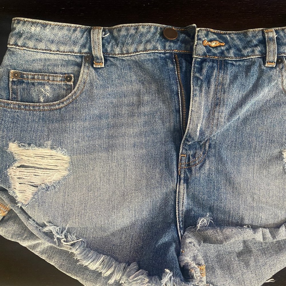 ASOS Design Distressed Denim Shorts Size 12 High Rise
